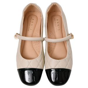 Chaussures plates Mary Jane en cuir d'agneau matelassé pour femmes Ann'S, bout pointu verni, couleur blanche - Product Image 4