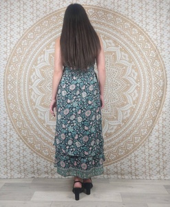 Robe formelle Manali en dentelle, taille naturelle, longueur genou, coupe trapèze, en coton, style bohème, avec fines bretelles, imprimé floral noir, vert, rose/bleu - Product Image 3