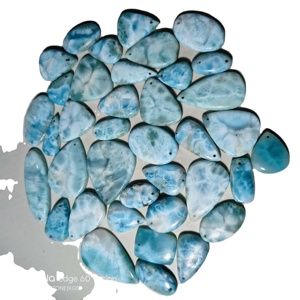 Lot de pierres précieuses naturelles Larimar cabochon, formes et tailles variées, 20-45mm, dos plat et lisse, KHUSHI GEMS STONE, avec expertise tierce - Product Image 1