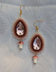 Pendientes Elegantes Hechos a Mano con Cuentas Bordadas para Mujeres y Niñas con Estilo, Accesorios de Moda - Product Image 4