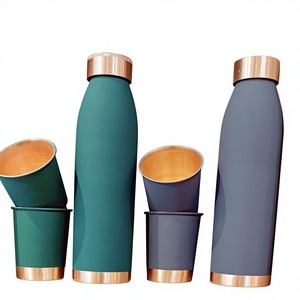 Premium Hammered Copper <b>Bottle</b> with Anti-Corrosion Coating with Lid Direct Drinking - Product Image 1