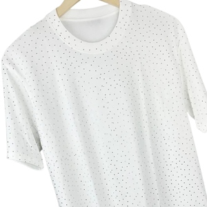 Camiseta negra personalizada de algodón de alto gramaje con pedrería, estilo urbano desgastado, gráfico brillante, estilo corto, ropa de moda. - Product Image 2