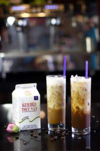 ราคาขายส่ง รับผลิตแบบ OEM/ODM ครีมเทียมสำหรับเครื่องดื่ม ฮาลาล ครีมเทียมสำหรับเบเกอรี่ ครีมเทียมสำหรับของหวาน กาแฟ และชานม บรรจุ 1 กิโลกรัม - Product Image 2