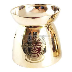Brûleur d'arômes, laiton pur, gravé à la main avec la main de Bouddha - Product Image 1