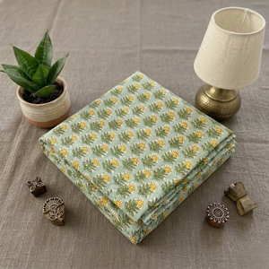 Tela de Algodón Verde Orgánica Tejida a Mano con Estampado de Bloques, Suave, Ligera y Transpirable, para Vestidos, Kurtis y Ropa Deportiva - Product Image 2