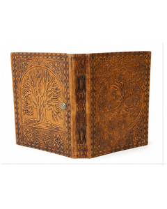 Diario de Cuero con Grabado del Árbol de la Vida – Estilo Antiguo, Esquinas Celtas, Cuaderno Recargable con Cierre de Botón de Latón - Product Image 4