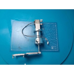 Cylindre pneumatique compact SMC CDQ2A32-15DC, utilisé comme pièce détachée pour équipement semi-conducteur d'occasion - Product Image 6
