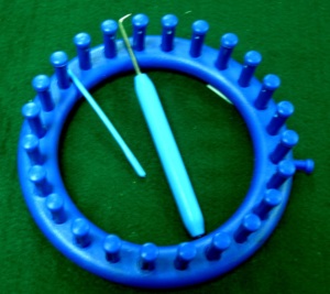 HC0161 Flower Loom w/chrochet <b>needle</b> | Plastic Handmade Craft Tool For Knitting Circular Patterns - Product Image 6