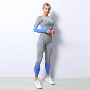 Ensemble de yoga pour femmes avec logo personnalisé, leggings de yoga taille haute et soutien-gorge de sport respirant, écologique - Product Image 2