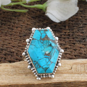 แหวนเงินแท้ 925 ประดับด้วยเทอร์ควอยซ์สีน้ำเงินทรงเหลี่ยมเจียระไนแบบบริลเลียนท์ งานแฮนด์เมด สไตล์โบโฮคลาสสิก เรียบหรู ดูดี - Product Image 2