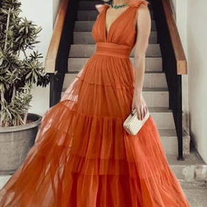 Vestido de Gala Romántico Vintage de Gasa con Falda Voluminosa, Cola Capilla, Decoración de Cristales y Tela Ecológica, Largo hasta el Suelo - Product Image 1