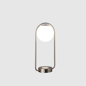 Lampada da Tavolo Retrò Nielsen da 19,25 Pollici con Stazione di Ricarica e Porta USB - Product Image 2