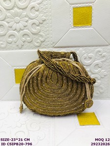 Pochette en satin faite à la main avec chaînes pour femmes |   Pochette ethnique de mariage à rabat (Potli) |   Cérémonie de mariage - Product Image 2