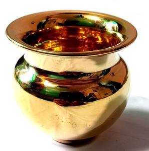 Pequeño Kalash de Latón, Recipiente para Bebidas, Utensilio para Decoración de Pooja/Puja, para Templo, Hogar u Oficina, Karwa Lota - Product Image 3