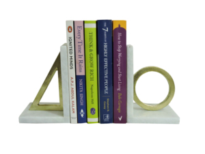 Artesign Impex - Juego de 2 Sujetalibros Geométricos de Metal Dorado, Modernos, para la Vuelta al Cole, Estantería, Oficina, Biblioteca, Decoración del Hogar - Product Image 3