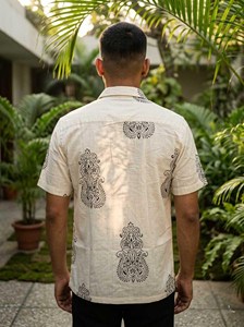 เสื้อเชิ้ตผู้ชายทำมือจากผ้าฝ้ายพิมพ์ลายเพสลีย์แบบดั้งเดิม เสื้อเชิ้ตแขนสั้นลำลองแบบยั่งยืนสำหรับผู้ชาย - Product Image 2