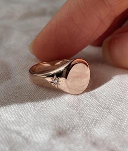 แหวนตราประทับเพชร 3 มม. แบบยูนิเซ็กซ์ วงแหวนทองคำแท้ 14K 18K ประดับดาวทรงกลม เพชรเพาะเลี้ยงทรงกลม เรียบหรู ดูดี ขายส่งเครื่องประดับชั้นดี - Product Image 5