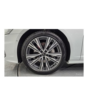 Audi A6 45 TFSI Quattro Premium 2023, 15,702 km, Volante a la Izquierda, Asientos de Cuero, Cámara Trasera - Product Image 5