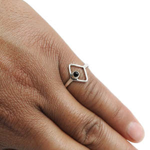 แหวนเงินแท้ 925 สำหรับผู้หญิง ประดับด้วยพลอยออนิกซ์สีดำทรงกลมธรรมชาติ ราคาขายส่ง เครื่องประดับสไตล์โบฮีเมียน - Product Image 4
