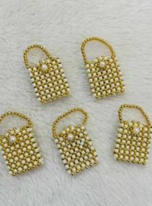 Monedero Pequeño de Diseño Único con Perlas, Monedero Pequeño Shagun para Regalos de Mehendi, Sangeet, Despedida de Soltero, Regalos para Damas de Honor - Product Image 2