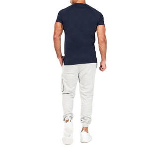Nouveaux t-shirts de sport pour hommes, conçus pour l'entraînement, la course à pied, la remise en forme, respirants, extensibles, pour une performance optimale en salle de sport. - Product Image 2
