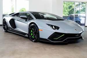 Lamborghini Aventador Ultimae 780LP 6.5L V12 usado del 2022 - Product Image 2