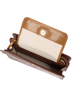 Top Quality Dual Tone Premium Leather Crossbody Chest Bag for Women Luxury Minimalist Crossbody with <b>Adjustable</b> <b>Strap</b> - Product Image 4