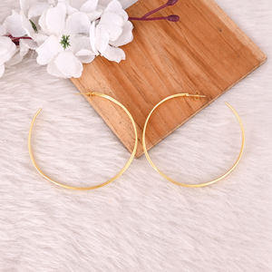 Pendientes de Aro de Latón Sencillos, Joyería Moderna Minimalista para Mujer, Pendientes de Aro de Latón de Alta Calidad, Pedido al por Mayor - Product Image 4