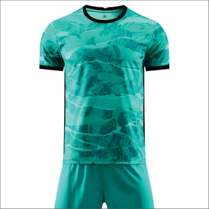 ชุดฟุตบอลโพลีเอสเตอร์ 100% สวมใส่สบาย ระบายอากาศได้ดี พิมพ์ลายแบบรีดร้อน ทรงเข้ารูป รับผลิตตามแบบ OEM พร้อมสกรีนโลโก้  สั่งขั้นต่ำ 2 ชุด สำหรับผู้ใหญ่ - Product Image 1