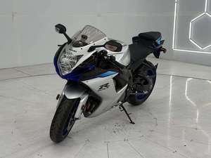 ข้อเสนอพิเศษสำหรับมอเตอร์ไซค์สปอร์ต GSX-R600 ปี 2026 พร้อมจัดส่ง - Product Image 1