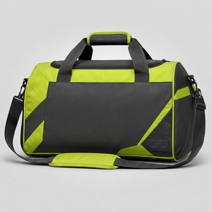 Sac de football d'équipe personnalisé avec un matériau résistant, un grand espace de rangement, des couleurs et logos personnalisés, et des options de transport confortables. - Product Image 3