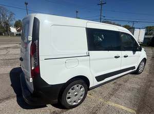 F O R D TRANSIT CONNECT CARGO VAN XL d'occasion 2023 - Product Image 5