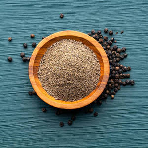 Poivre noir en poudre de qualité supérieure d'Inde pour les détaillants internationaux, les acheteurs en gros et les entreprises de fournitures culinaires professionnelles - Product Image 1