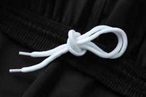 Fabricant pakistanais d'uniformes de football sur mesure, maillots et shorts avec logo d'équipe, vêtements de sport respirants et performants pour les clubs - Product Image 2
