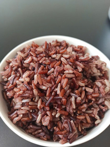 Manufacturer of Vietnamese RED RICE EU QUALITY - Packing 1KG, 2KG <b>vacuum</b> <b>bags</b> for Supermarket & Wholesale (Joice) - Product Image 2