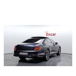 Bentley Flying Spur 4.0 Novembre 2022 32 470 km Volant à gauche Boîte de vitesses automatique - Product Image 2