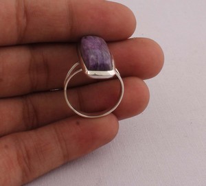 Bague en Charoïte Naturelle en Argent Sterling 925, Taille Coussin, Sertissage Clos, Bijoux Faits Main, Prix Usine, Commande en Gros - Product Image 5