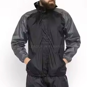 ชุดวอร์มกันลมแบบมีฮู้ดสำหรับผู้ชายสั่งทำพิเศษสำหรับฤดูหนาว สีพื้นพร้อมพิมพ์โลโก้ตามสั่ง - Product Image 6