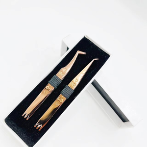 Pinzas Antimagnéticas de Acero Inoxidable con Recubrimiento de Oro Rosa Plasma, Personalizables con Logotipo, 45 Grados, 10 mm, Forma de Corazón para Pestañas - Product Image 1