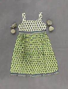 Vestido midi de voile tejido Meadow Mist, ecológico, con estampado de bloques, corte en A, verde suave y para paleta de colores - Product Image 2