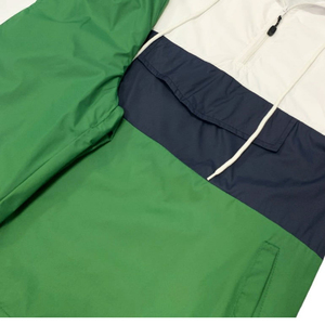 Conjunto de dos piezas, chaqueta y pantalones con forro de malla que permite la circulación del aire, aberturas laterales para movimiento, chándal cortavientos. - Product Image 2