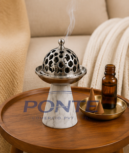 Brûleur à Loban en Métal Artisanal Premium avec Base en Marbre, Diffuseur Traditionnel Dhoop Dani & Oud pour Cérémonies Religieuses et Maison - Product Image 3