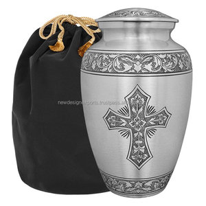 Grace and ancy – grandes urnes pour adultes en étain pour les cendres de crémation dans la maison - Product Image 2