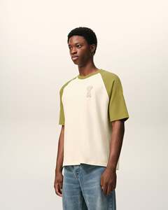 Camiseta de Manga Raglán con Logotipo Bordado, Ribete en Contraste, Corte Regular, Jersey Casual para Hombre, 100% Algodón, Cuello Redondo, Diseño Sólido - Product Image 6