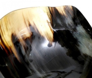 ชามทำมือจากเขาควายสำหรับเสิร์ฟอาหาร ชามเขาควายตกแต่งสวยงามไม่ซ้ำใครสำหรับวางกลางโต๊ะ ชามเขาควายที่ยั่งยืนใช้ได้ยาวนาน - Product Image 6