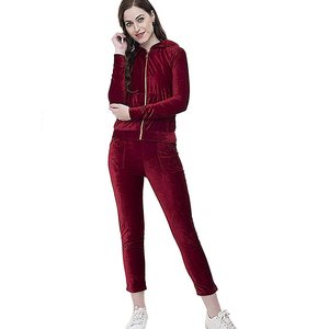 Survêtement à capuche en velours rouge pour femme, manches longues, fermeture éclair sur le devant, couleur unie, tenue décontractée d'hiver avec poches latérales à la cheville - Product Image 2