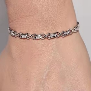 Bracelet chaîne en moissanite en argent sterling 925 plaqué or, coupe marquise, design classique à maillons, bijoux de mariage pour femmes - Product Image 4