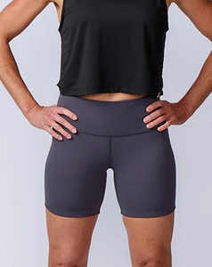 Shorts de yoga tricotés sur mesure pour femme, taille haute, couleur unie, respirants, brodés, effet ventre plat, coupe ample, style décontracté - Product Image 3