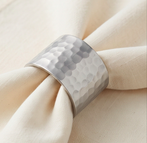 Round Stainless Steel <b>Napkin</b> Ring Hammered Design <b>Silver</b> Color Metal <b>Napkin</b> Holder For Table Decoration - Product Image 4