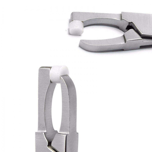 Pince de retrait de bagues orthodontiques en acier inoxydable – Instrument dentaire manuel pour le retrait des bagues dentaires lors des procédures cliniques - Product Image 3